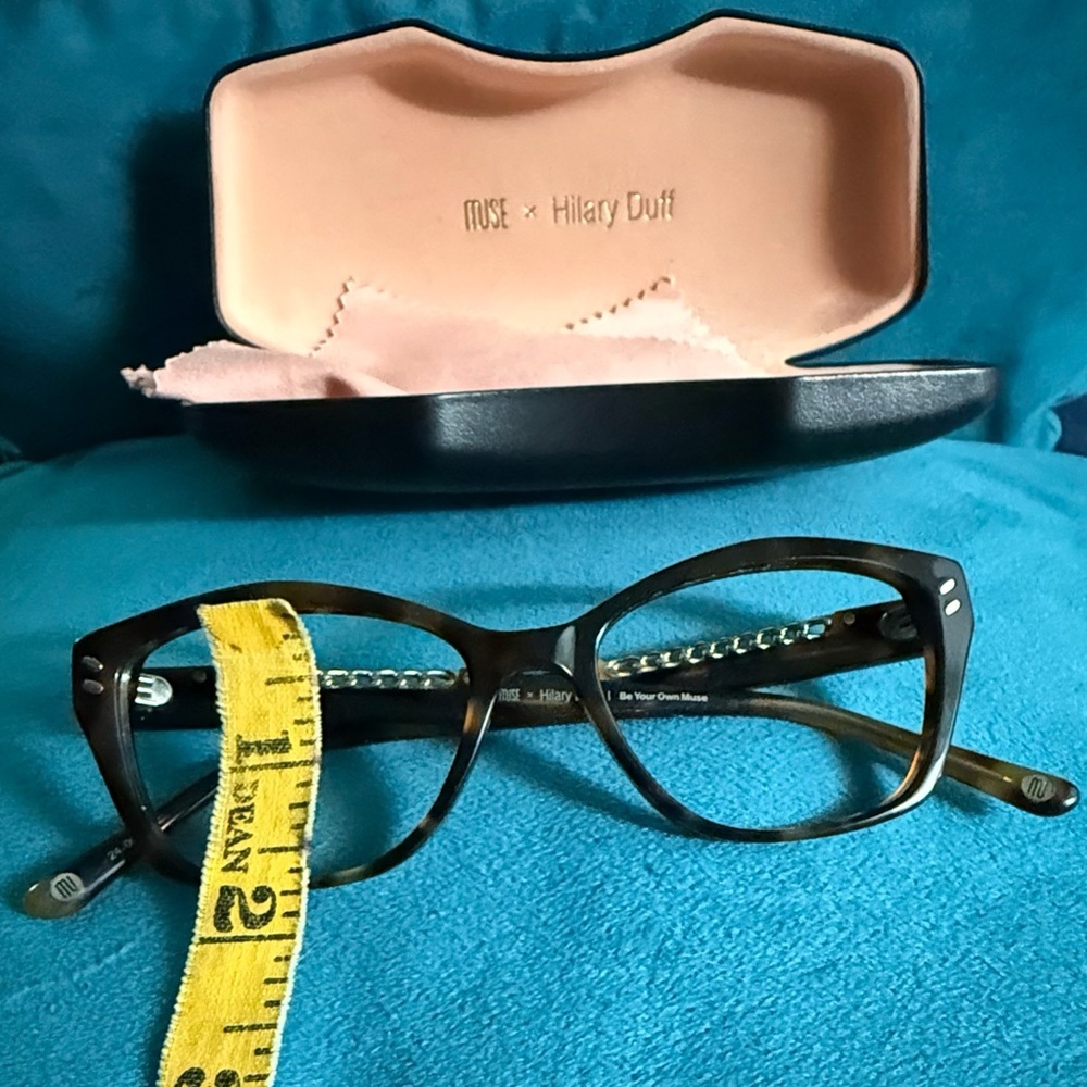 MUSE x Hilary Duff Brown Tortoise Shell Cat Eye Eyeglasses Embellished Temple - Picture 11 of 17